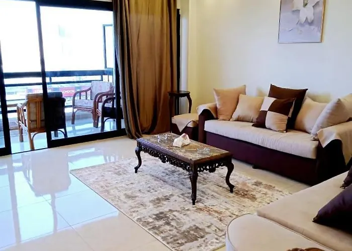 Gleem Bay Ultra Lux Apartment