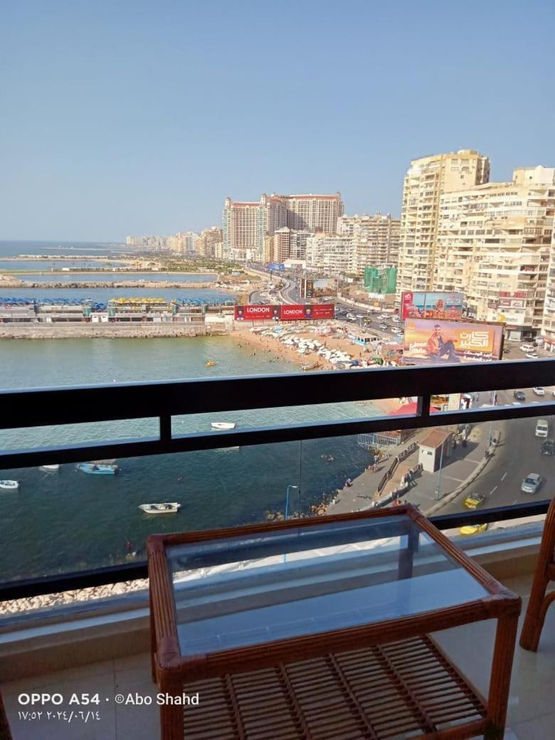 Gleem Bay Ultra Lux Apartment *