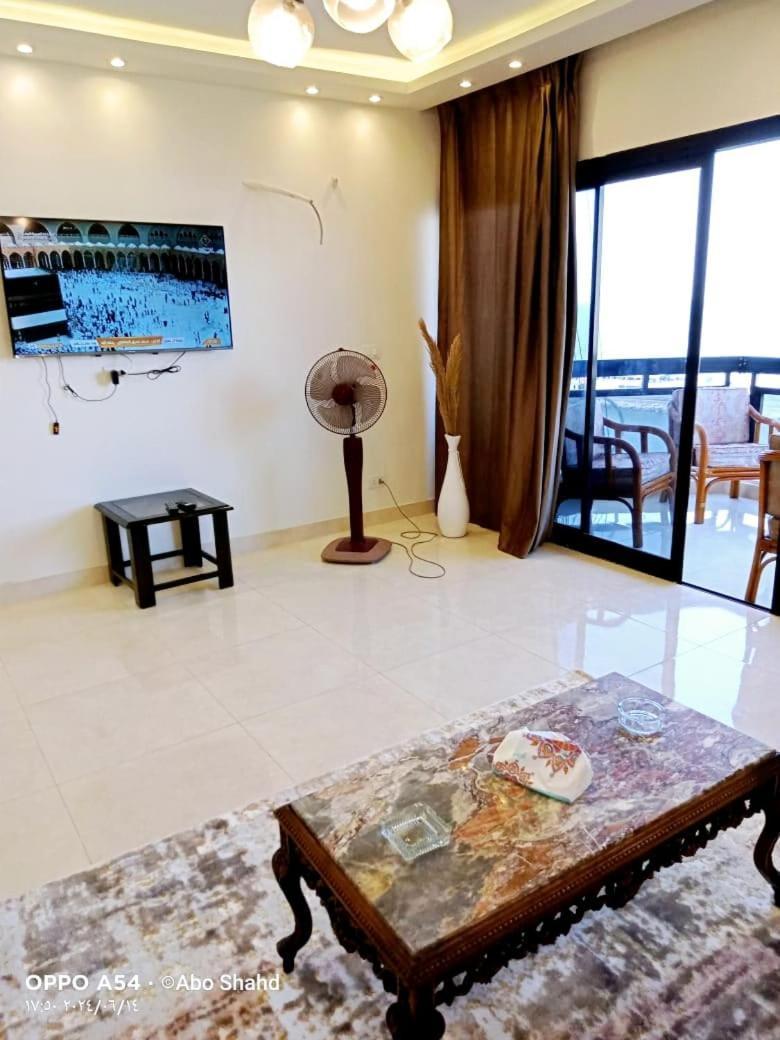 Gleem Bay Ultra Lux * Alexandria