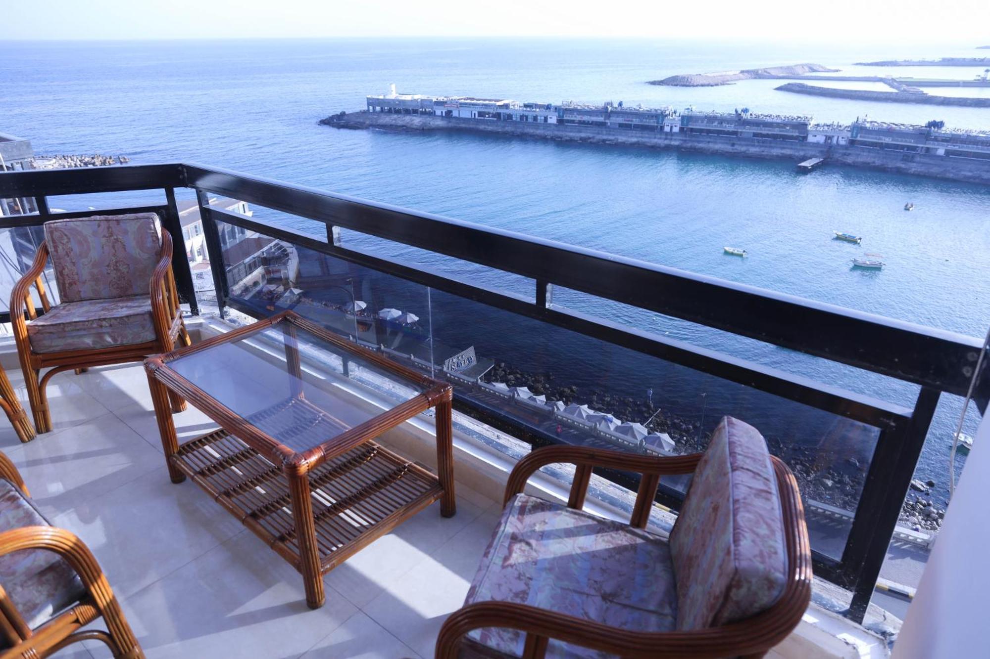 Gleem Bay Ultra Lux * Alexandria